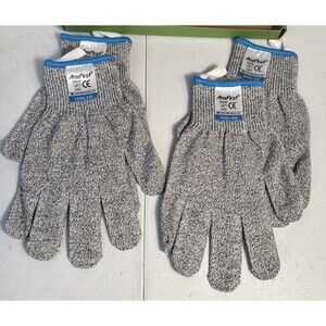 Cut Resistant Gloves Medium Size, 2 Pair Food Grade Lightweight New in Box